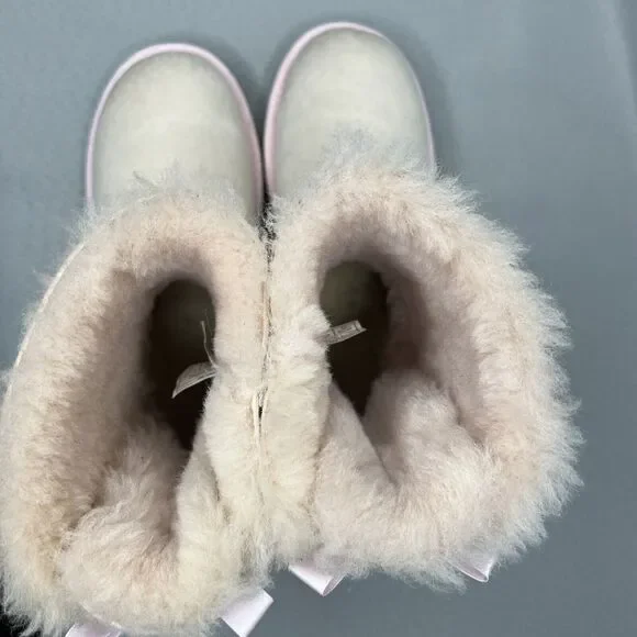 Girls UGG Boots Bailey Bow Baby Pink Suede Wool Coquette Rare Collectors Sz 3 - Picture 13 of 16